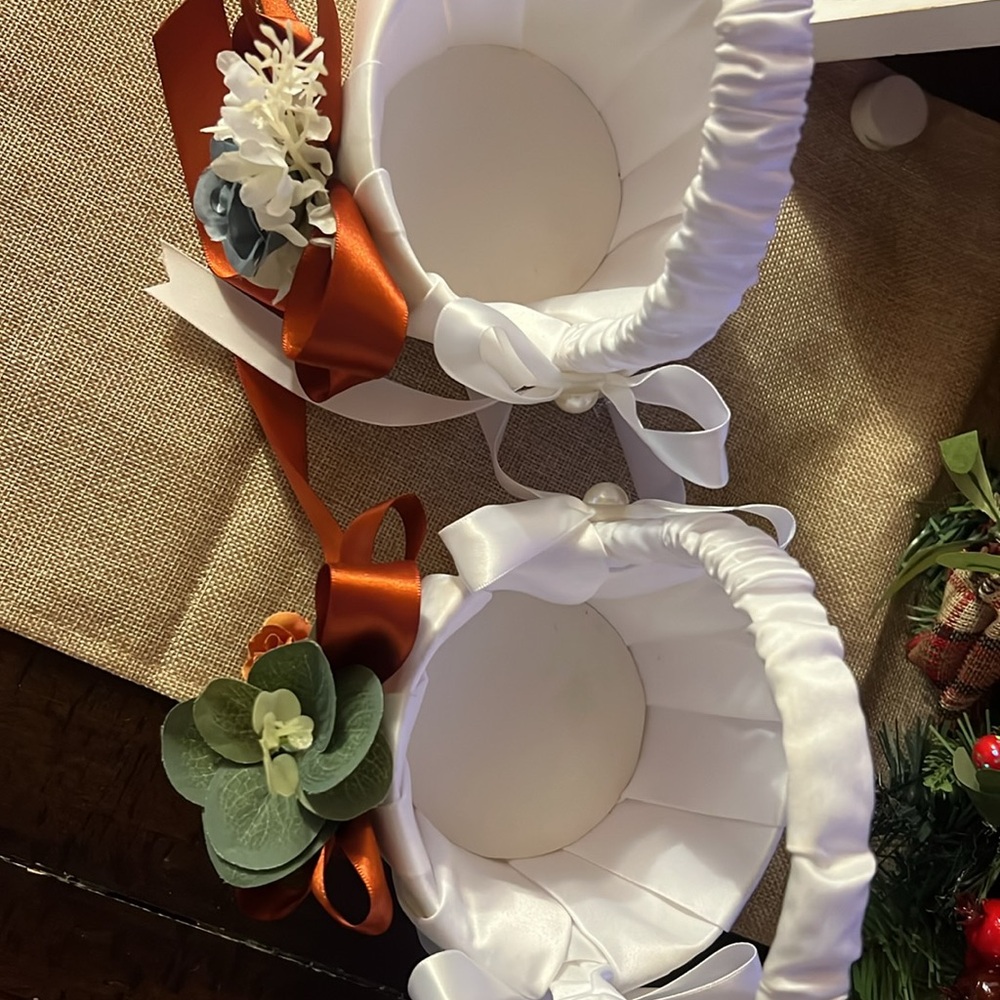 Wedding Flower girl baskets - Picture 2 of 5